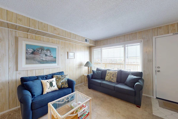 Midtown Ocean City Condo short walk to beach, restaurants & shops