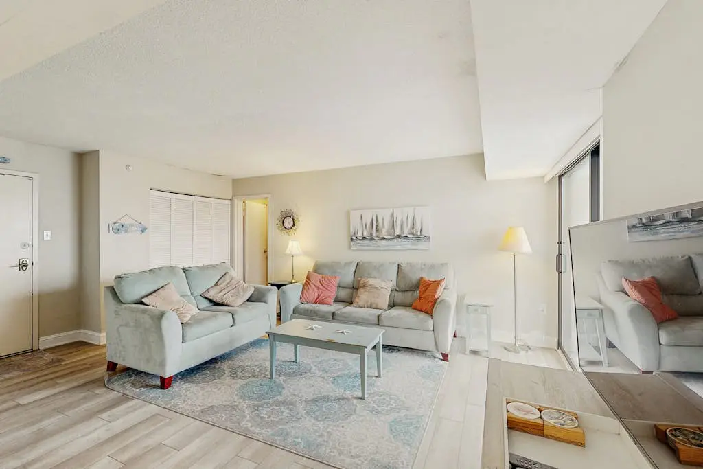 9400 bldg unit 807