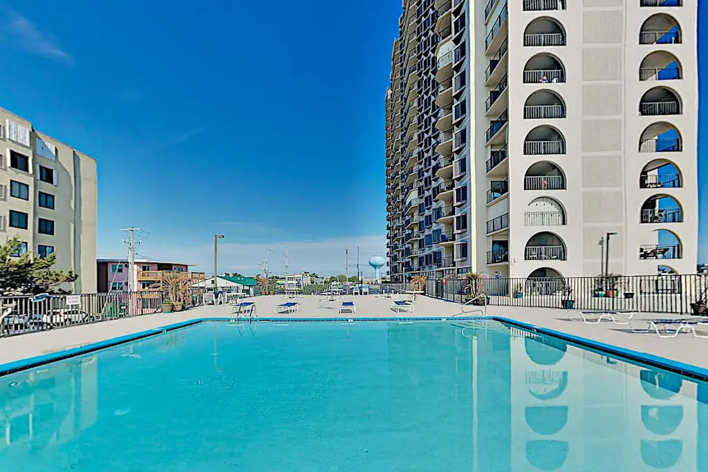 9400 bldg unit 807