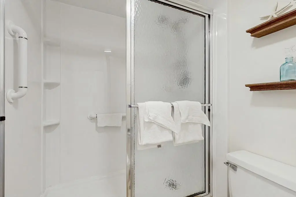 9400 bldg unit 807