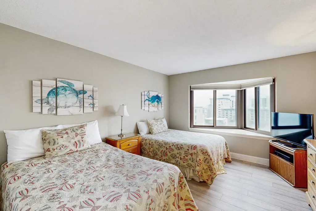 9400 bldg unit 807