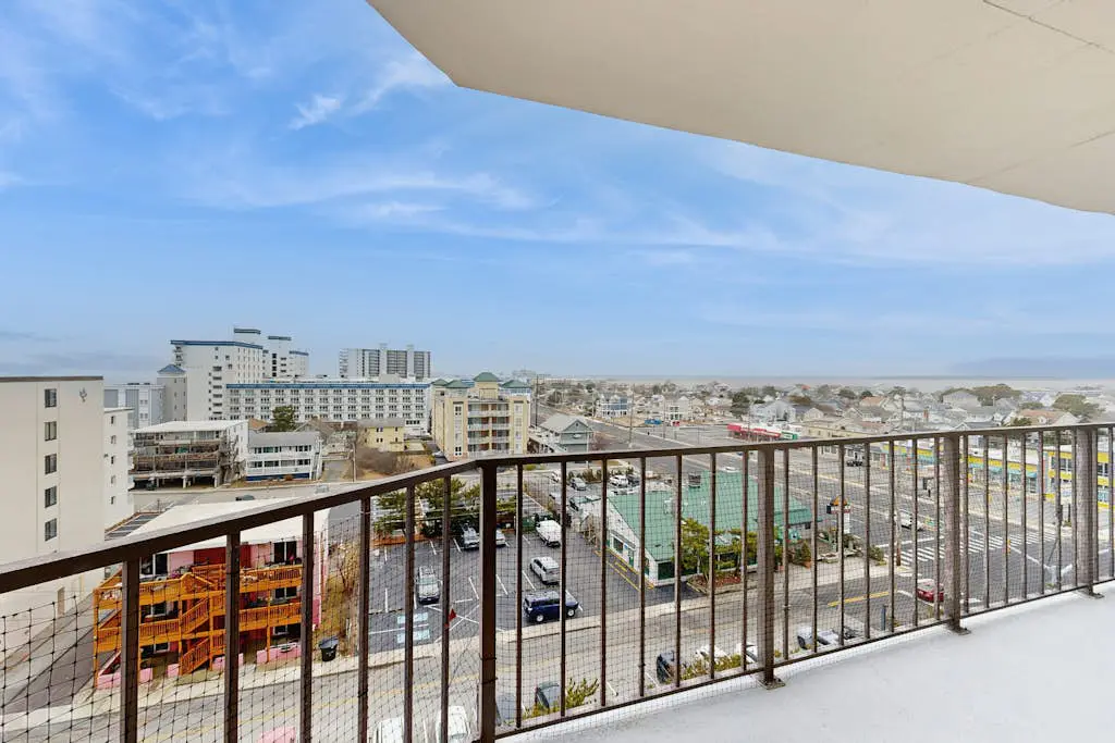 9400 bldg unit 807
