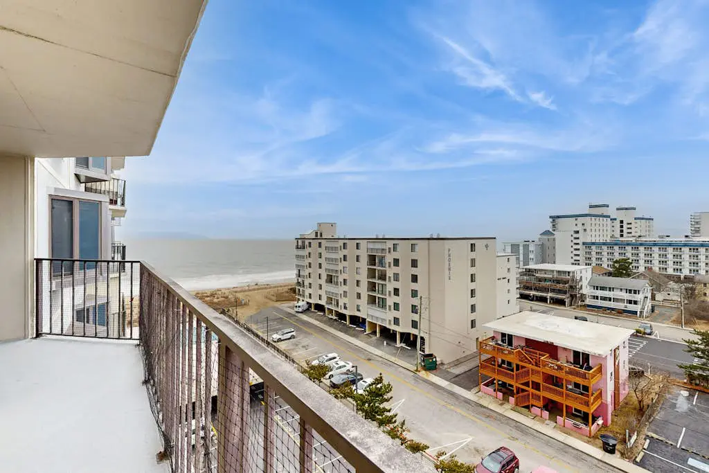9400 bldg unit 807