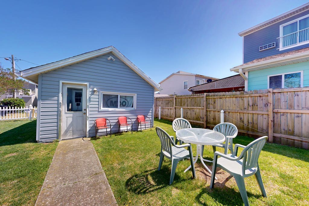 Cute Ocean City single family home with Central AC & W/D