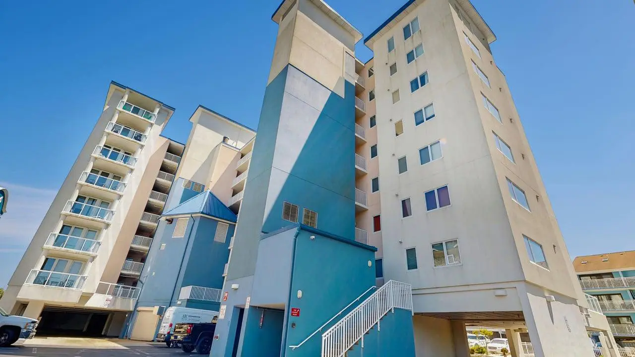 The Meridian 505E