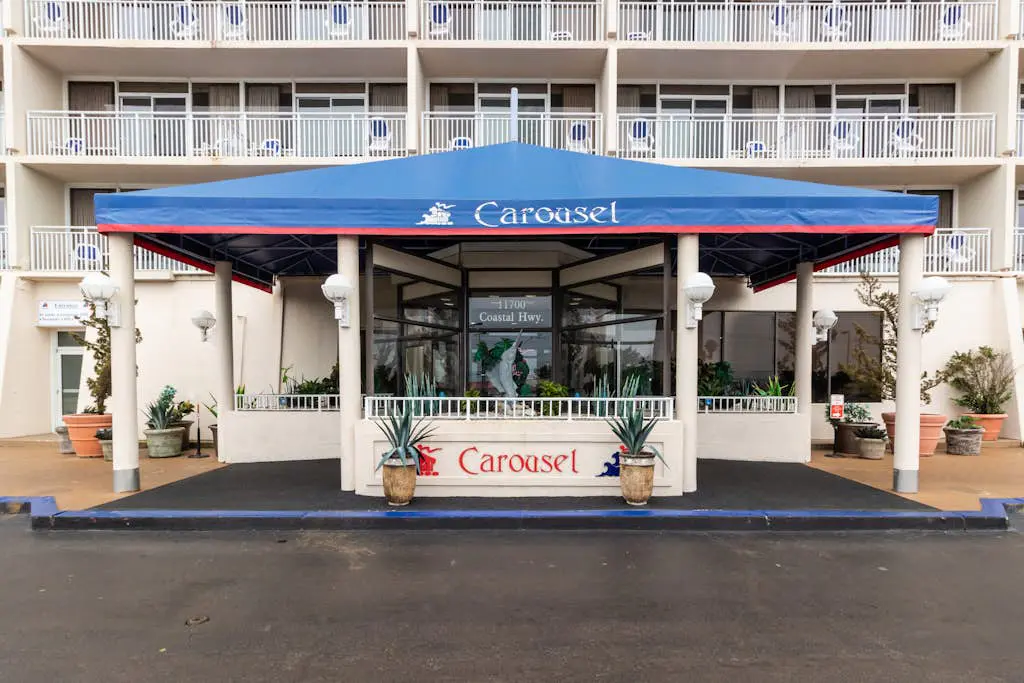 Carousel 1608