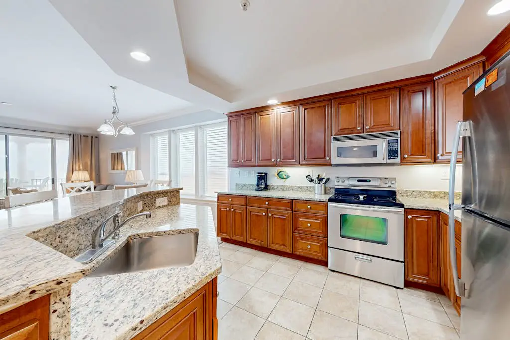 Belmont Towers 301