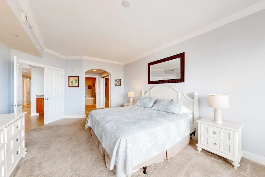 Belmont Towers 301