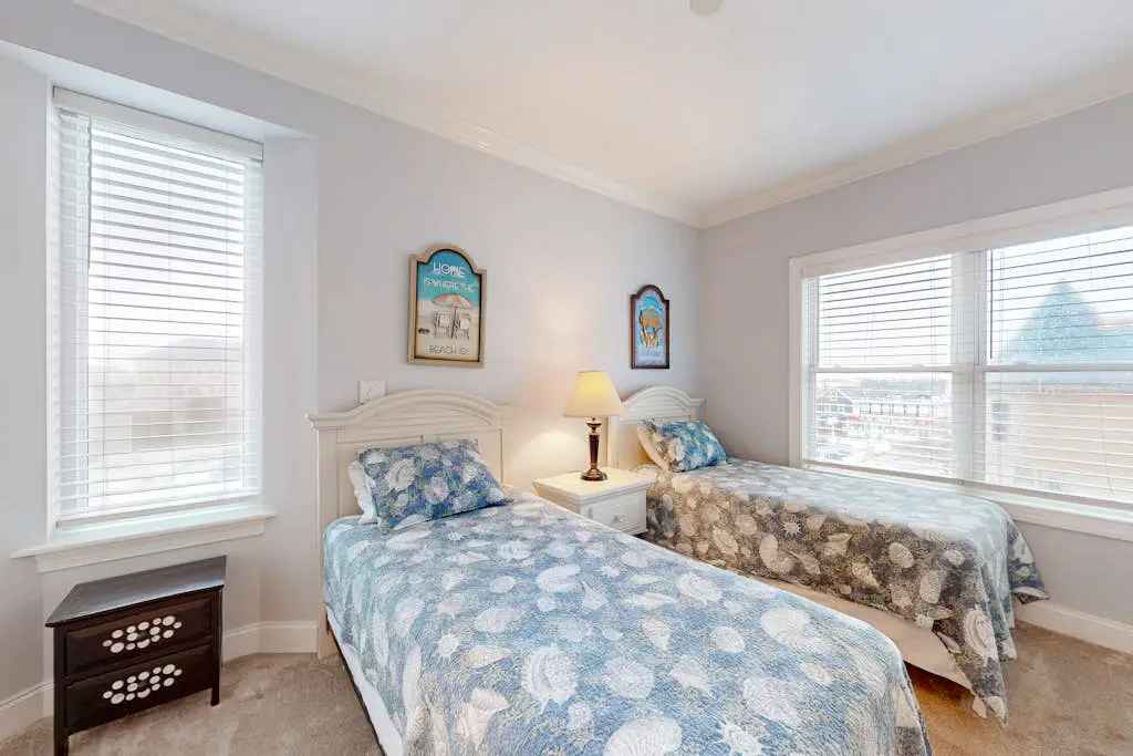 Belmont Towers 301