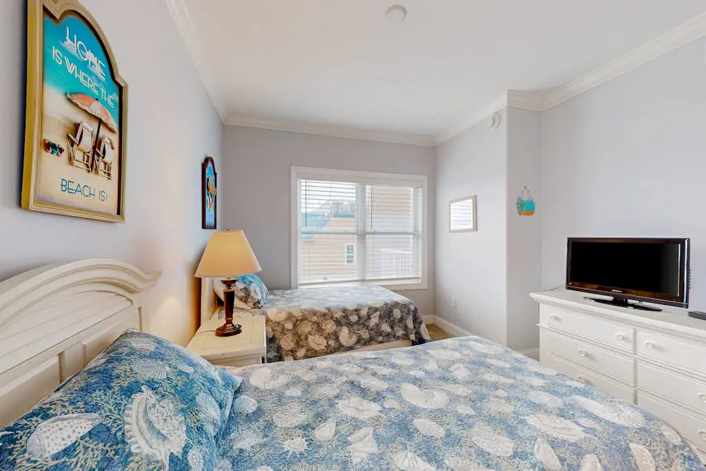 Belmont Towers 301