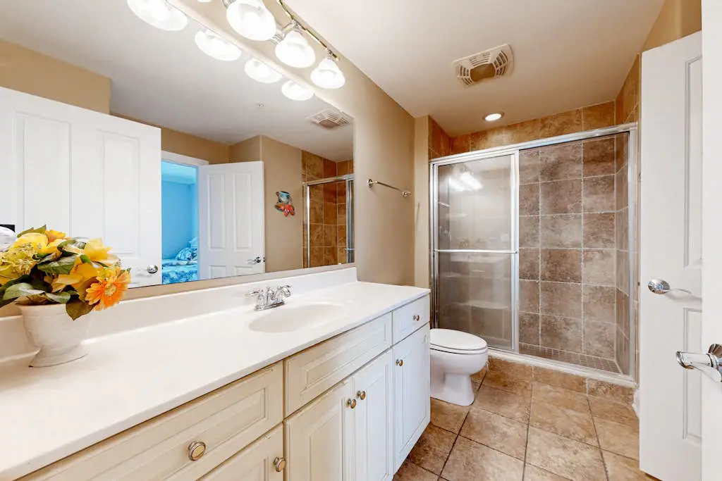 Belmont Towers 301