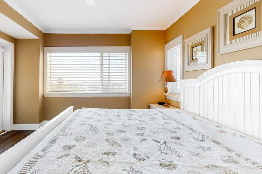 The Meridian 504W