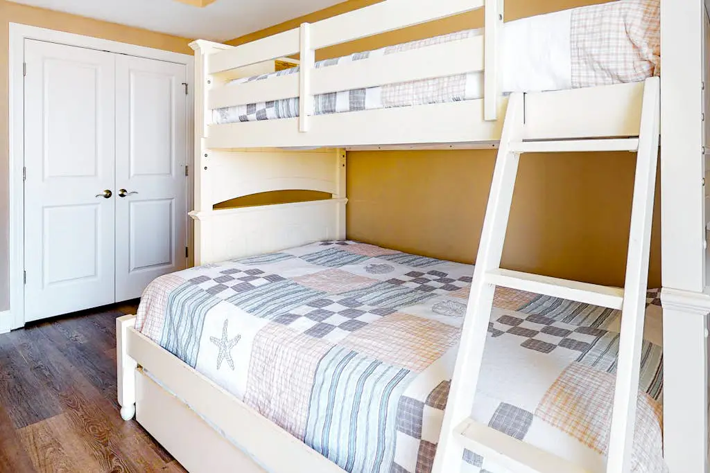 The Meridian 504W