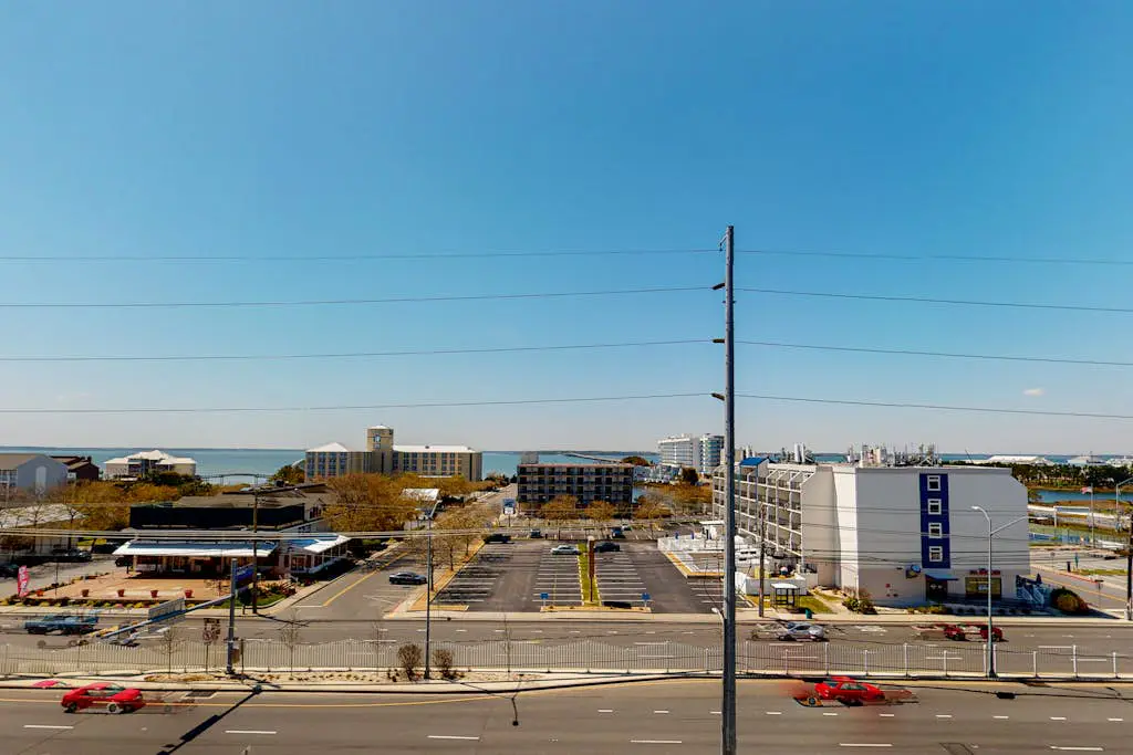 The Meridian 504W