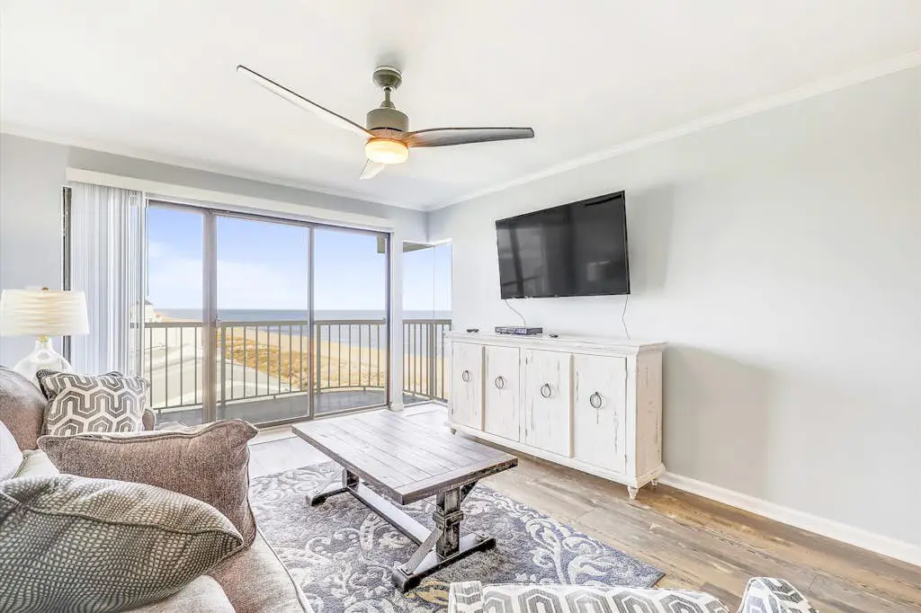 Summer Beach 705
