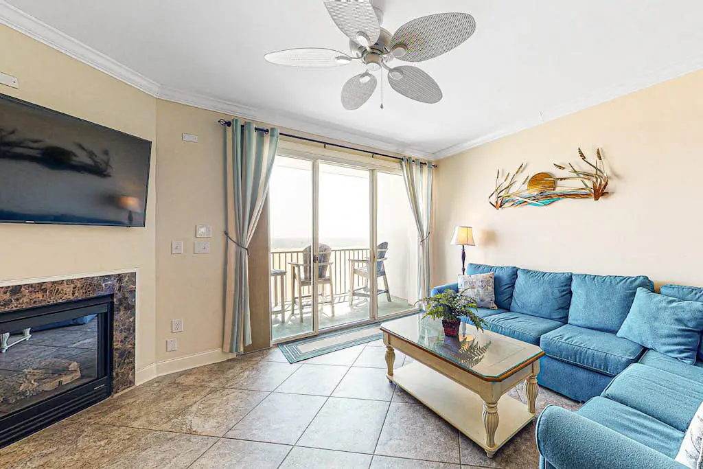 Belmont Towers 305