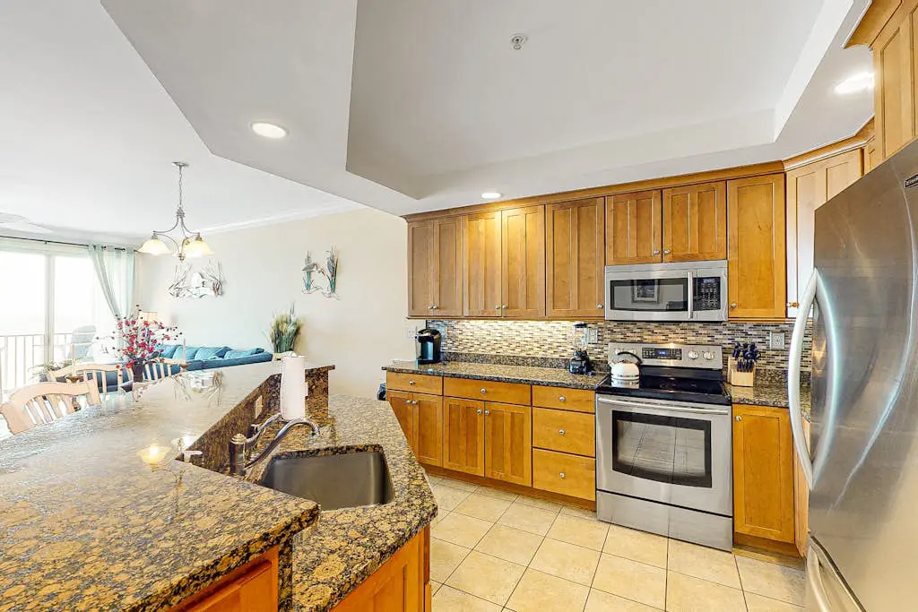 Belmont Towers 305