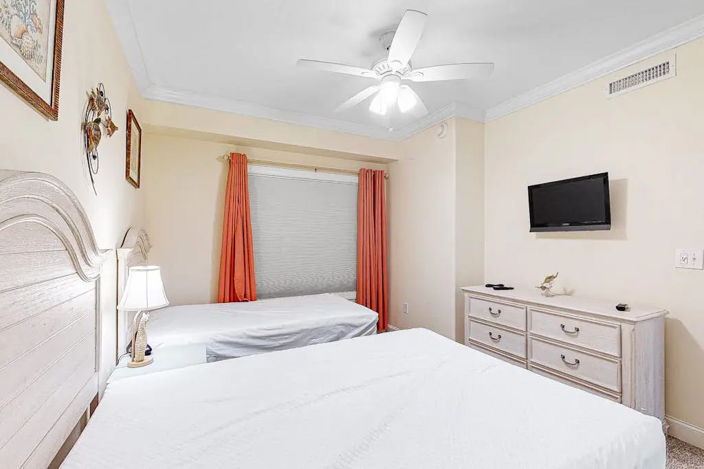 Belmont Towers 305
