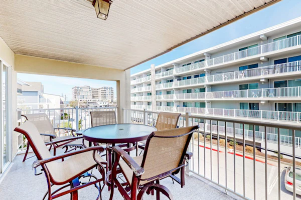 Ultimate beach getaway with ocean view, open layout, garage parking, & streaming