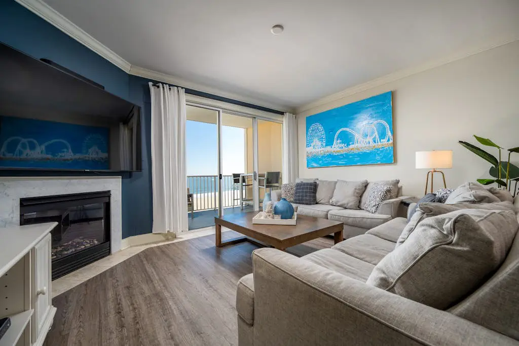 Belmont Towers 805