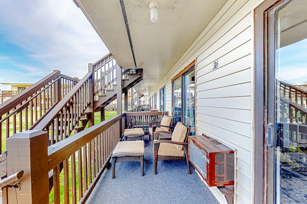 Near beach & boardwalk, with modern amenities - Golden Gate community