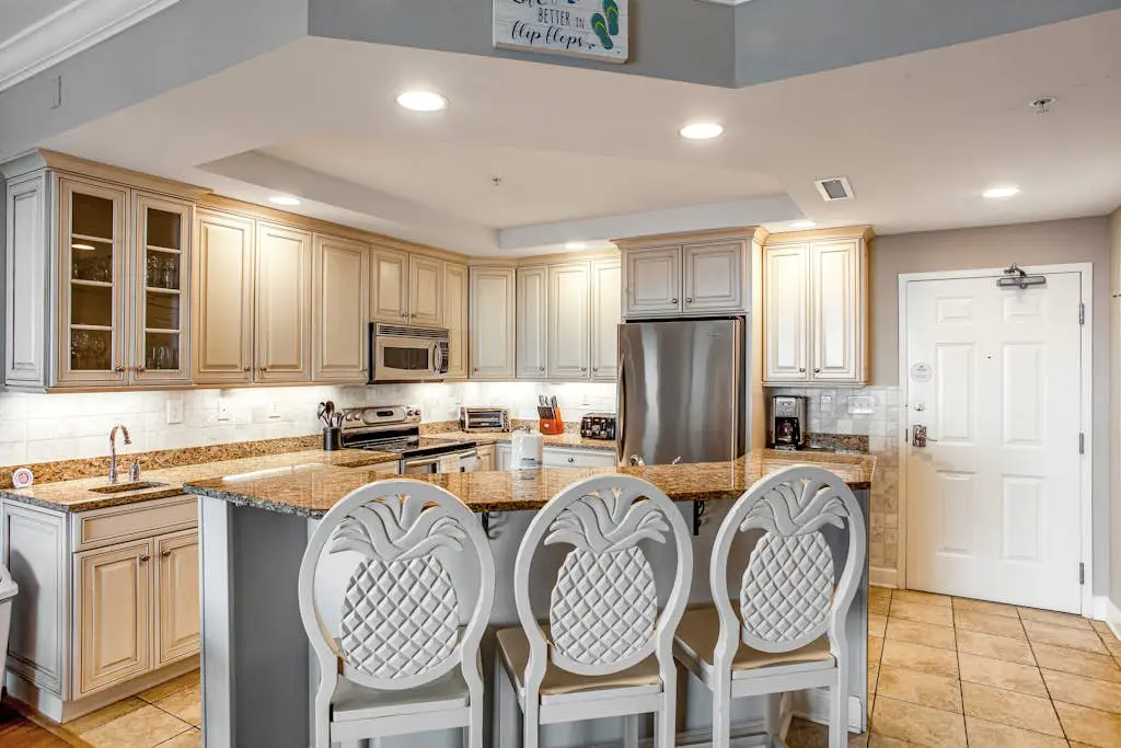 Belmont Towers 608
