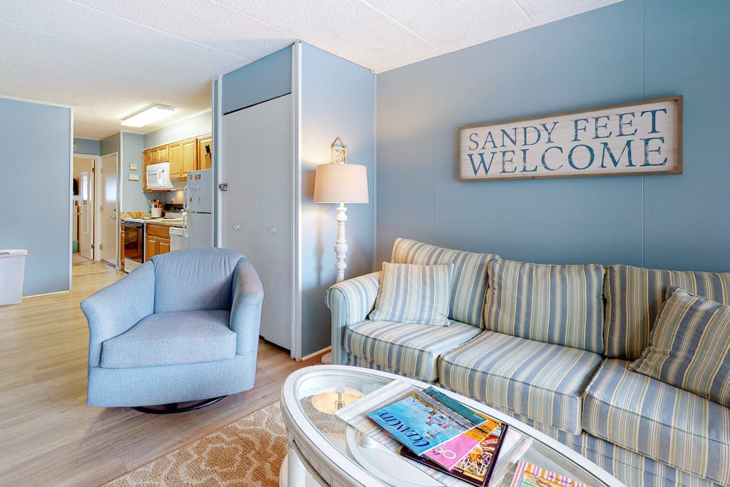 Convenient Condo w/Private Balcony, Partial A/C, Free WiFi