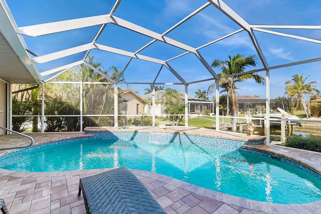 Paradise Palms of the Florida Gulf