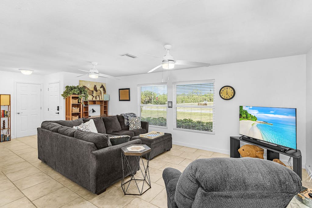 Spacious coastal Pet friendly home close to beaches and shopping.