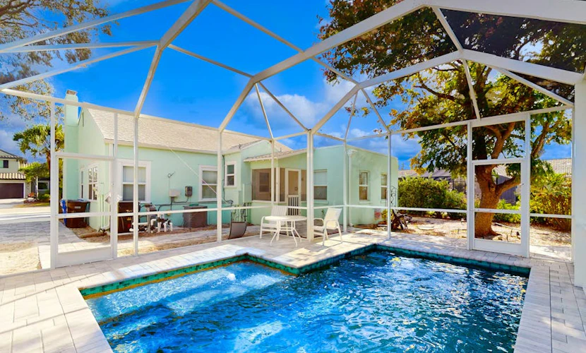 Dog-friendly duplex with outdoor living area - walk to beach/downtown