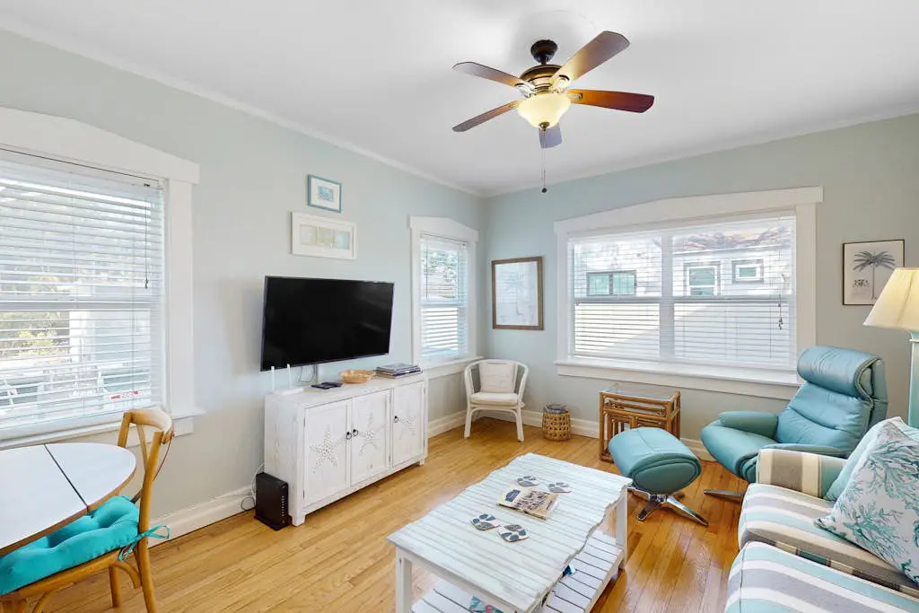 Vintage Venice Duplex - A