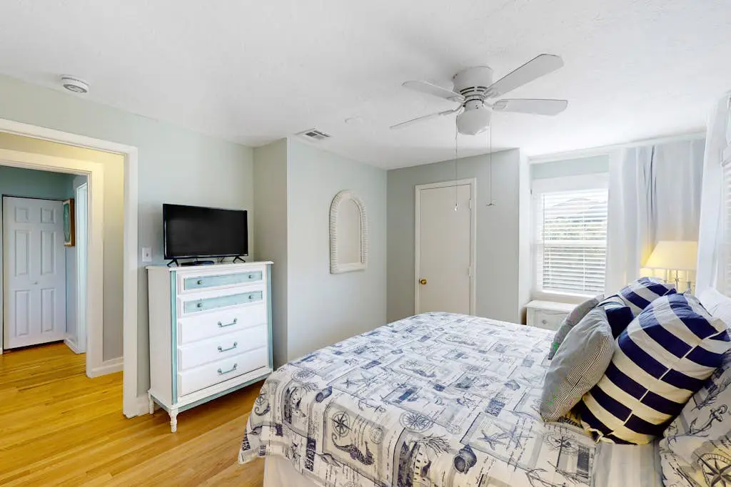 Vintage Venice Duplex - A