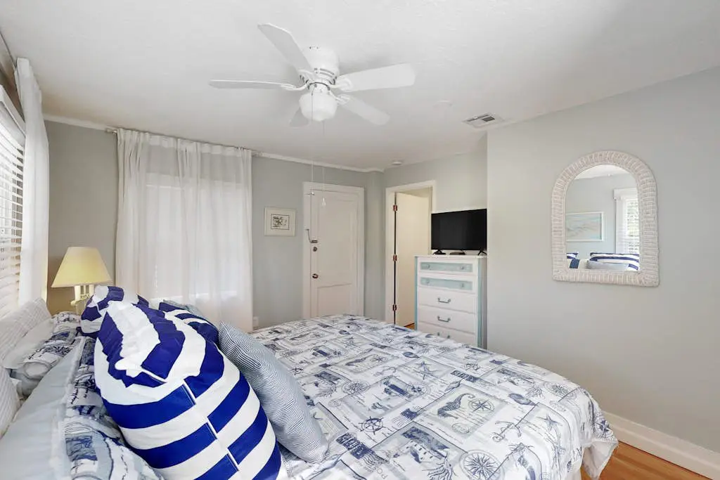 Vintage Venice Duplex - A