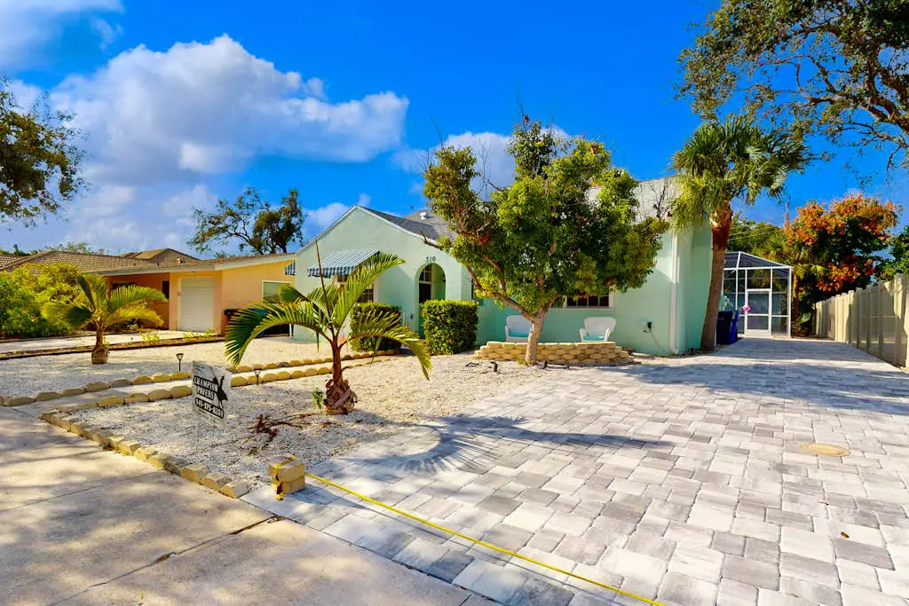 Vintage Venice Duplex - A