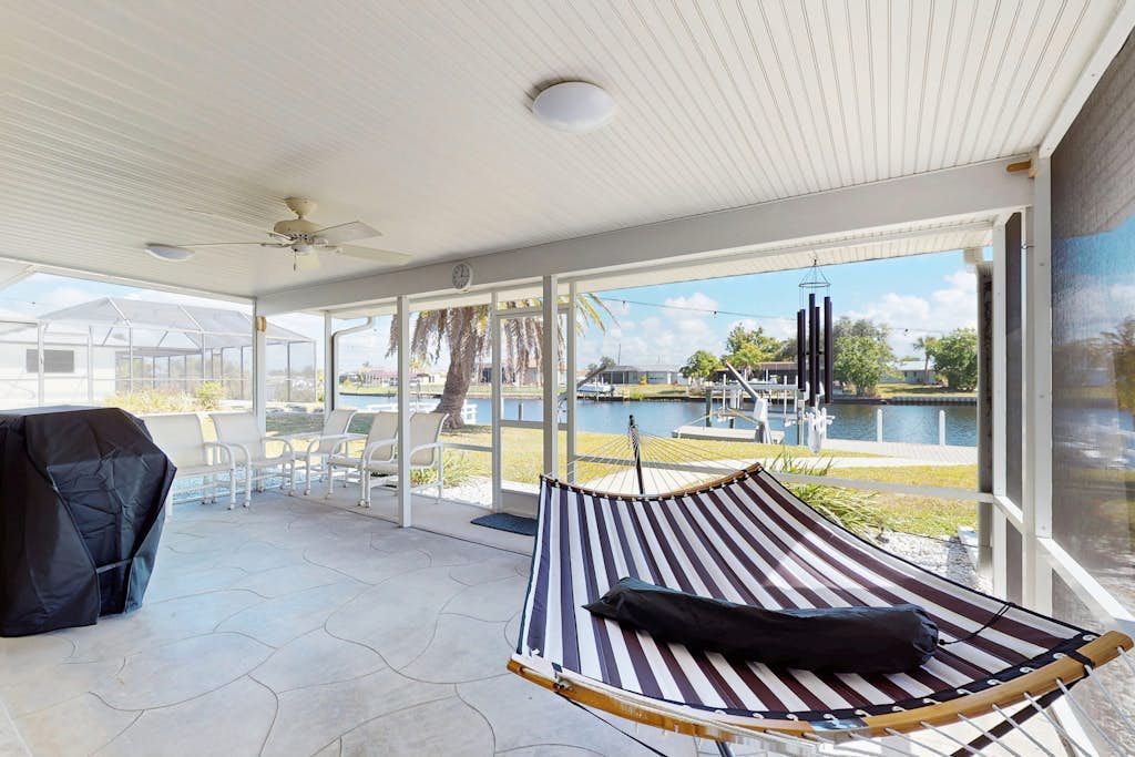 Riverfront Relaxation. The Perfect Escape for Adventure, Comfort, and Fun.