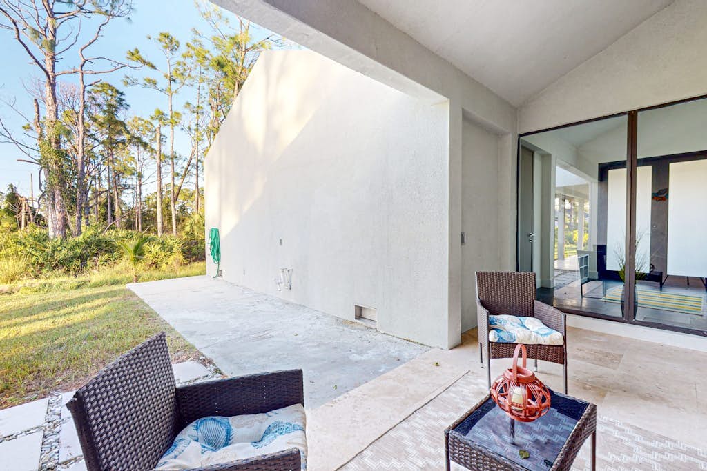 Custom-built home with private patio, central AC, & W/D - dog-friendly