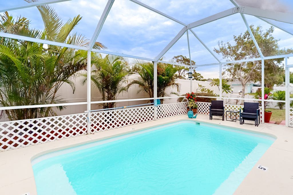 Spacious property with separate living quarters, pool, & lanai - dog-friendly