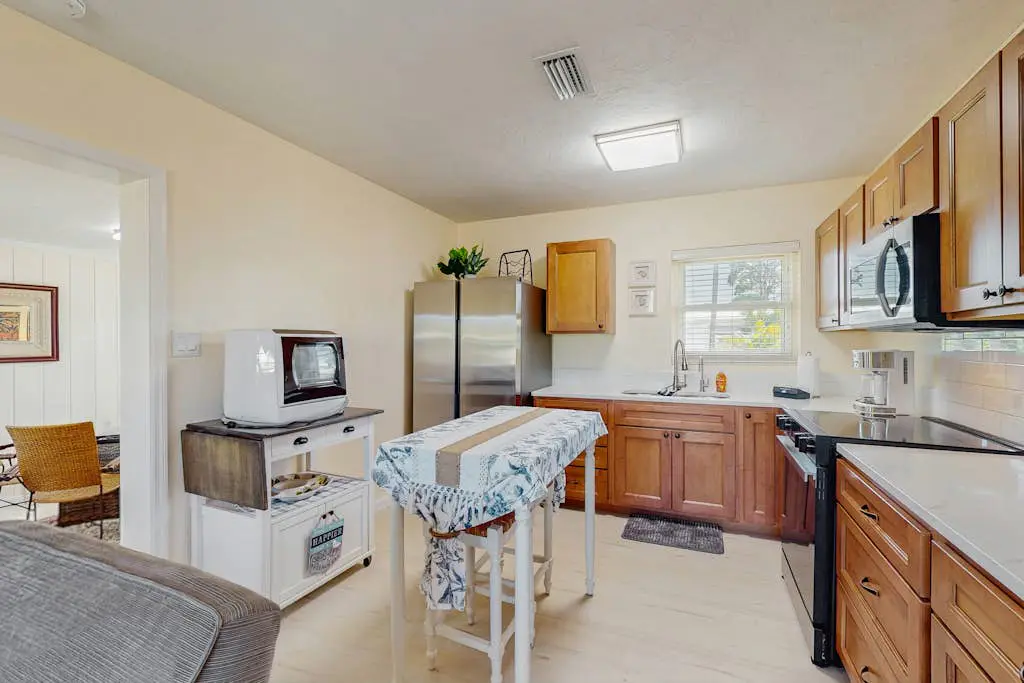 Lemon Bay  Retreat
