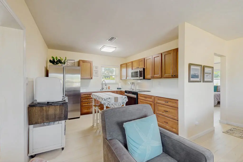 Lemon Bay  Retreat