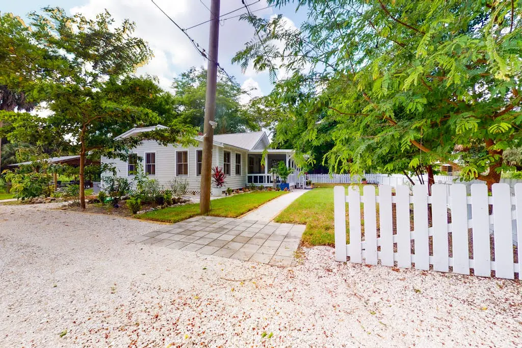 Riverside Cottages
