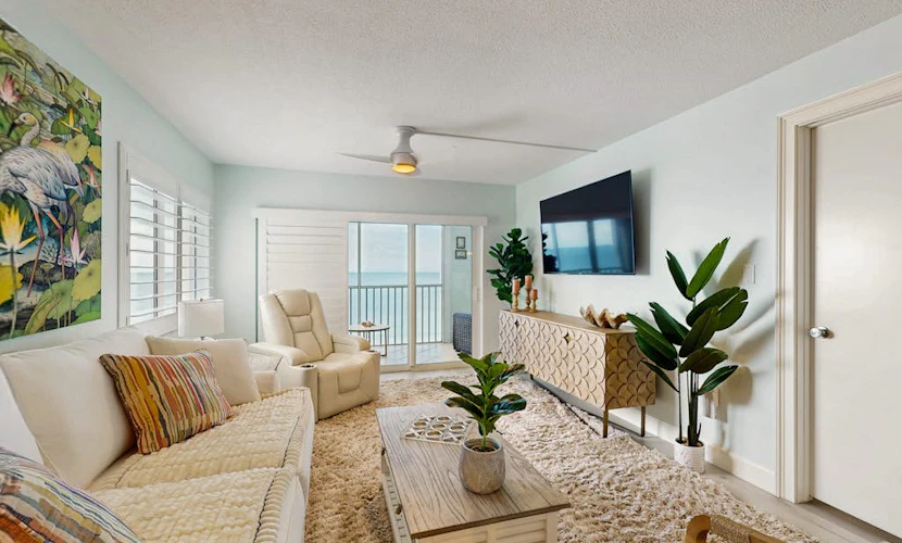 Luxury beachfront condo w/amazing Gulf views, wifi, and Bonita Beach access