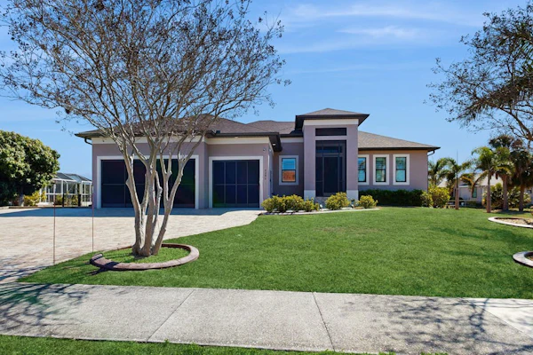 Ultimate waterside retreat with private dock, lanai, pool & spa, BBQ and WiFi