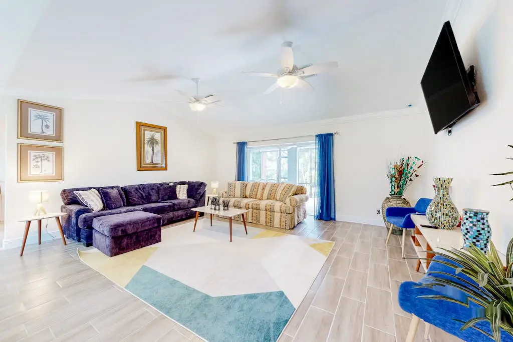 Bonita's Riverfront Retreat