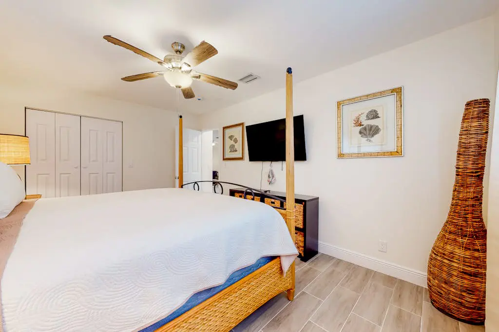 Bonita's Riverfront Retreat