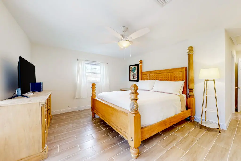 Bonita's Riverfront Retreat