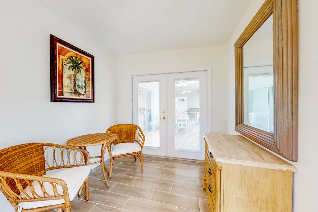 Bonita's Riverfront Retreat