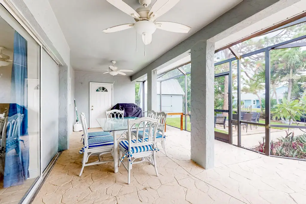 Bonita's Riverfront Retreat