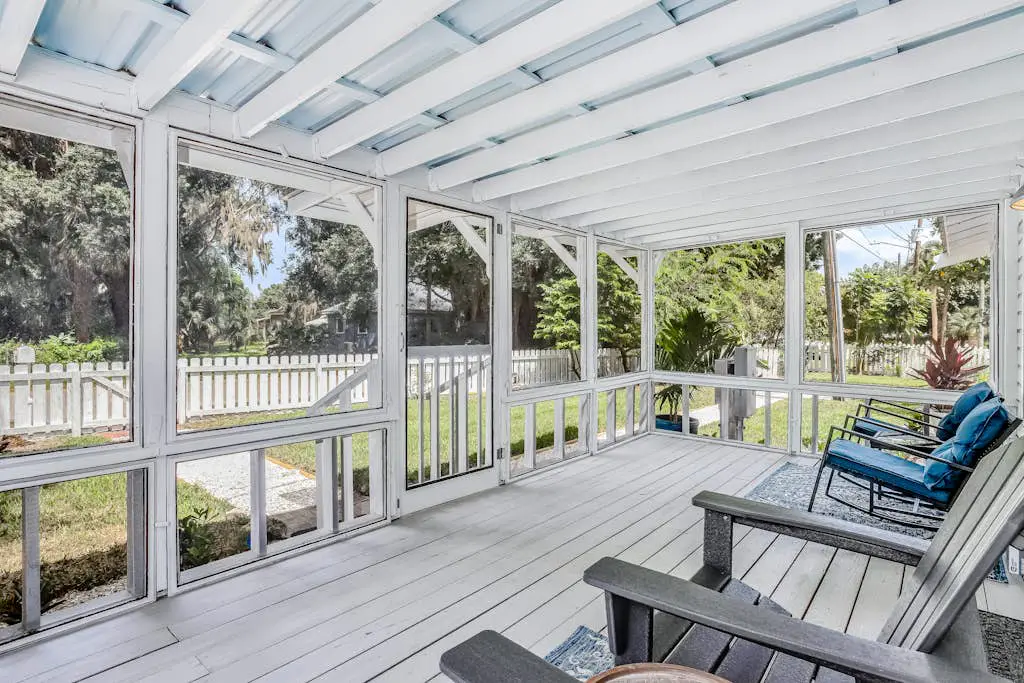The Tucker House - Historical Bonita Cottage