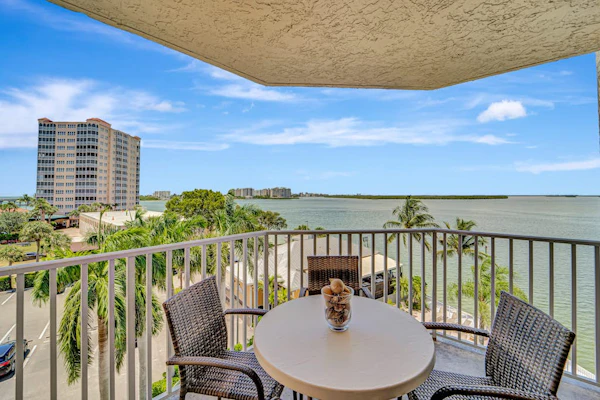 Oceanfront condo with pool, hot tub, beach access, & washer/dryer