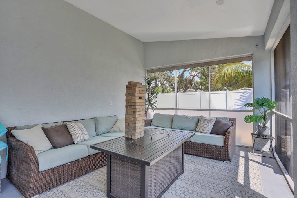 Trendy half of a duplex near the beach with private pool and spa